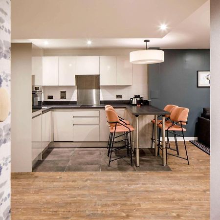 Aparthotel Adagio London Sutton Point Экстерьер фото